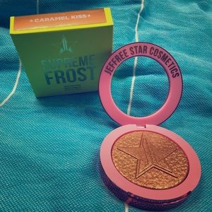 Caramel Kiss Highlighter! 💋